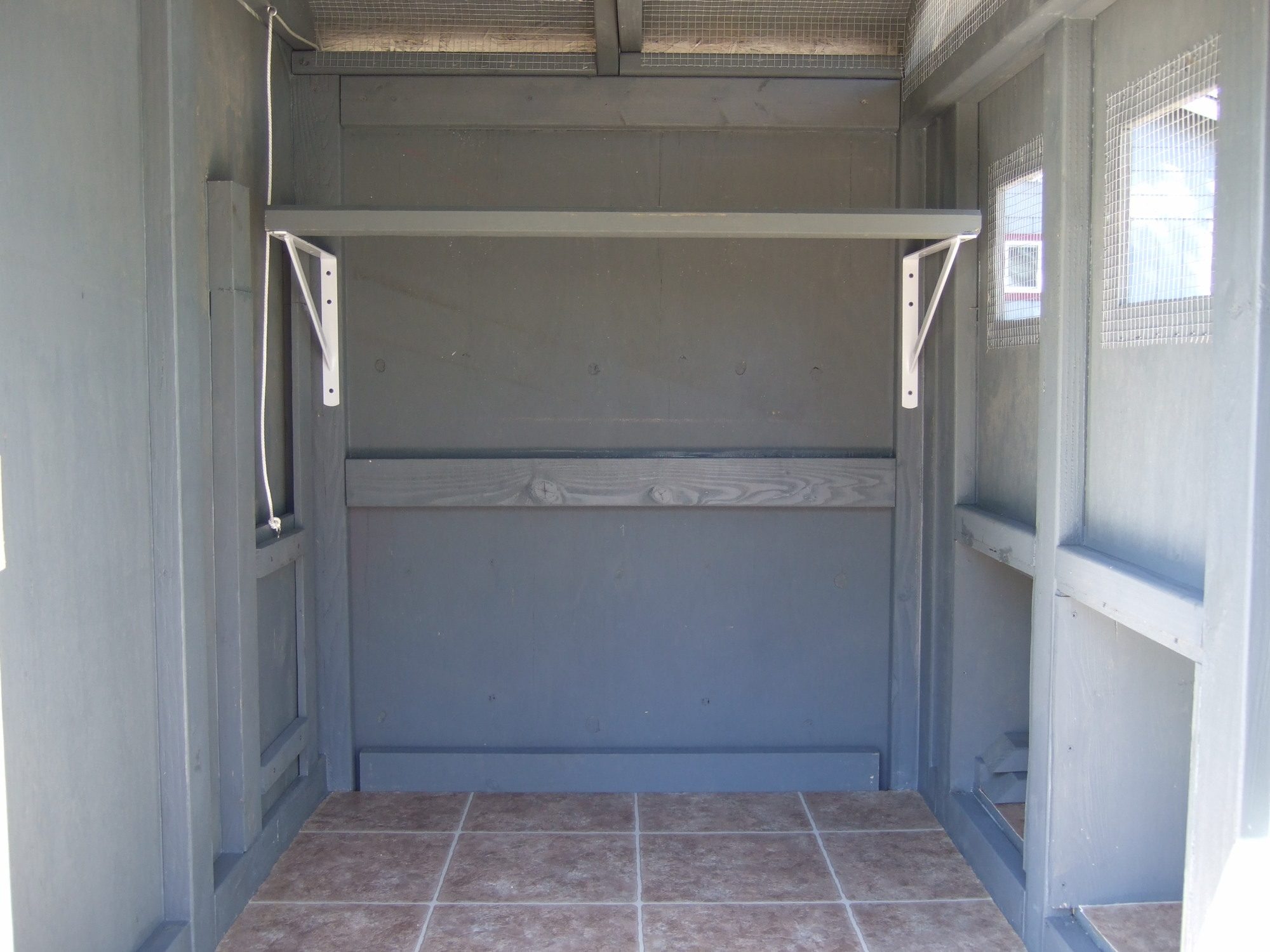 Chicken Coop 04-21-2012 017.JPG