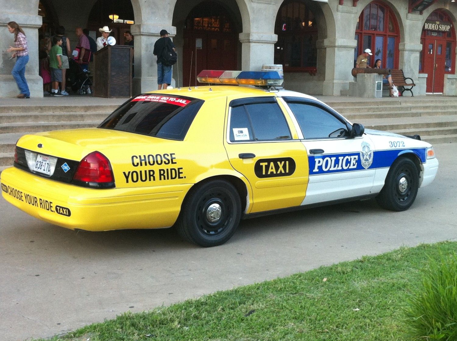 600x448px-LL-a5238777_police-taxi.jpeg