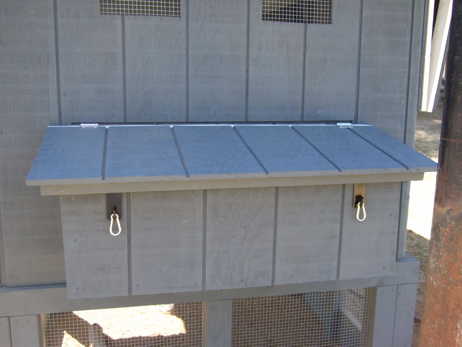 Chicken Coop 04-21-2012 012.JPG